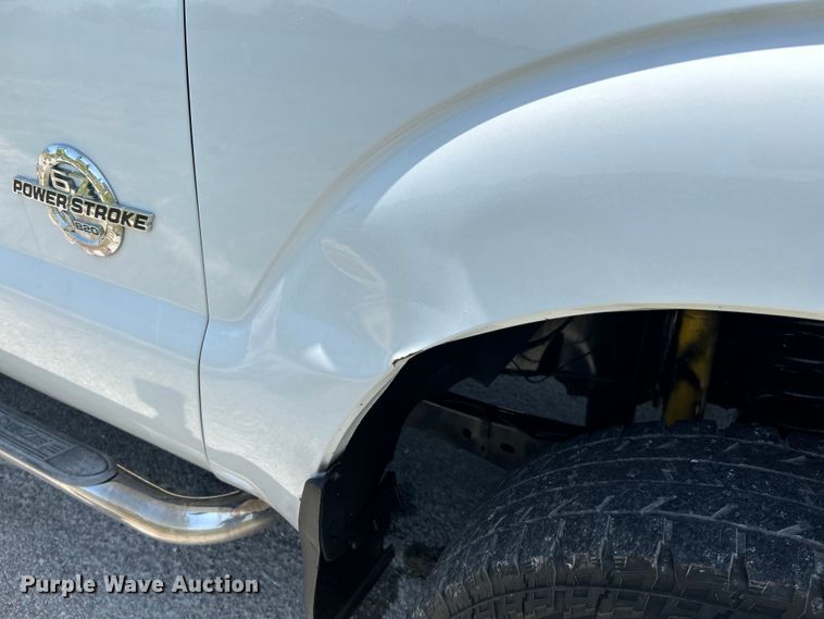 image for item OK9772 2011 Ford F250 Super Duty XLT  Crew Cab pickup truck