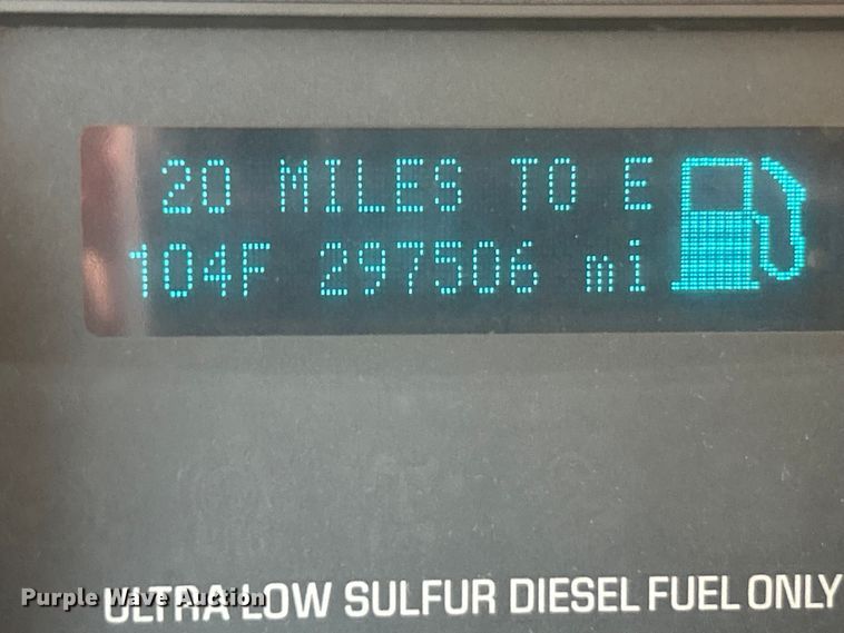 image for item OK9772 2011 Ford F250 Super Duty XLT  Crew Cab pickup truck