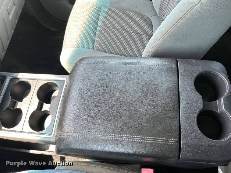 image for item OK9772 2011 Ford F250 Super Duty XLT  Crew Cab pickup truck