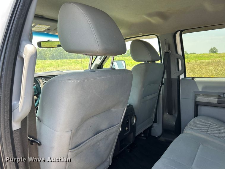 image for item OK9772 2011 Ford F250 Super Duty XLT  Crew Cab pickup truck