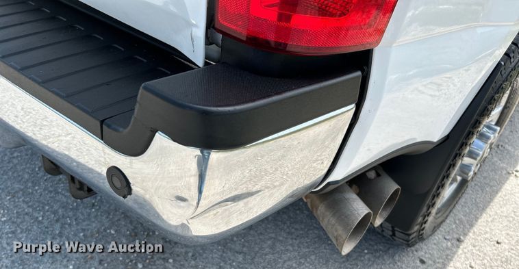 image for item OK9774 2017 Ford F350 Super Duty XLT  Crew Cab pickup truck