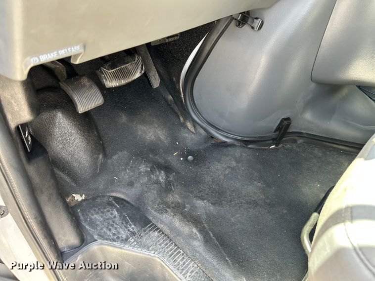 image for item OK9775 2007 Ford E250 Super Duty  van