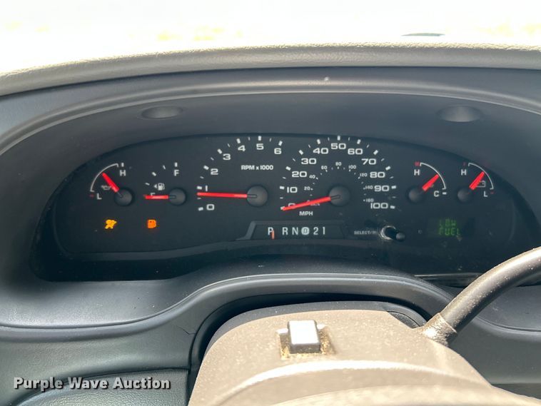 image for item OK9775 2007 Ford E250 Super Duty  van