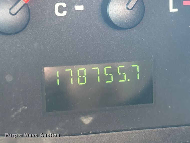 image for item OK9775 2007 Ford E250 Super Duty  van