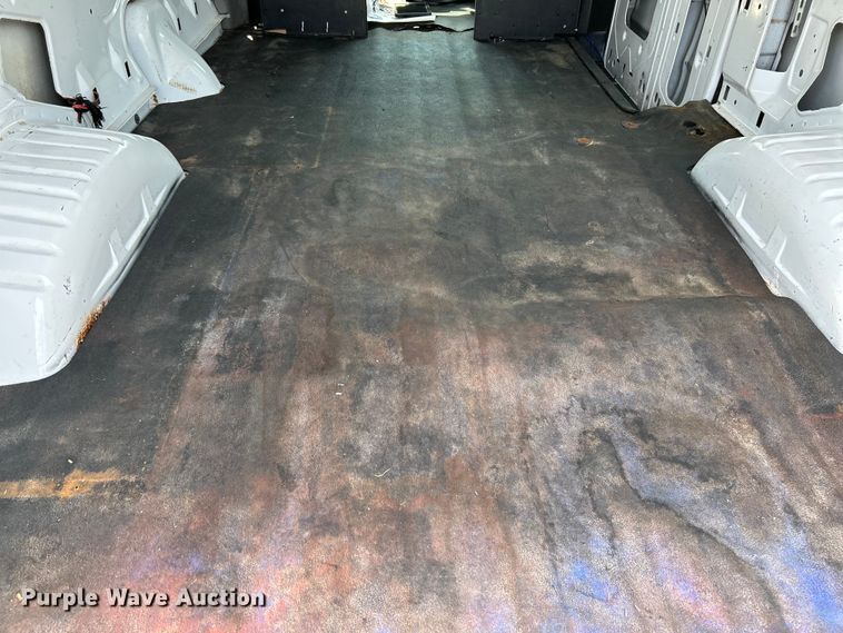 image for item OK9775 2007 Ford E250 Super Duty  van