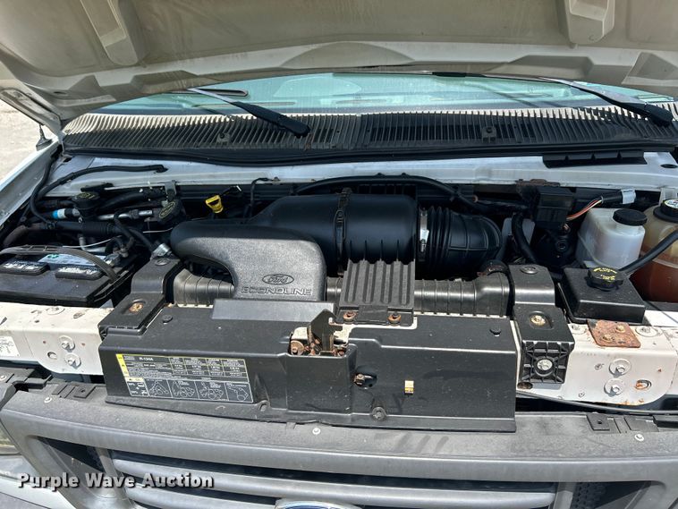 image for item OK9775 2007 Ford E250 Super Duty  van