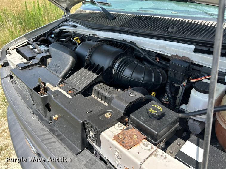 image for item OK9775 2007 Ford E250 Super Duty  van