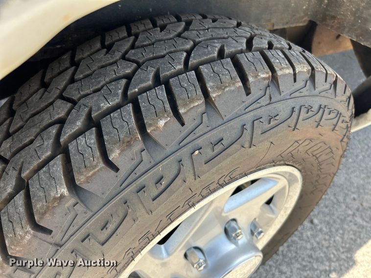 image for item OK9775 2007 Ford E250 Super Duty  van