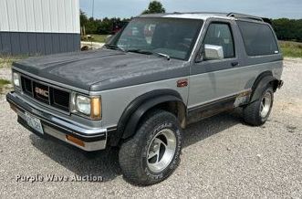 image for item OK9776 1989 GMC S15 Jimmy  SUV