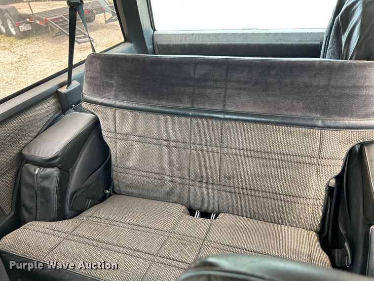 image for item OK9776 1989 GMC S15 Jimmy  SUV