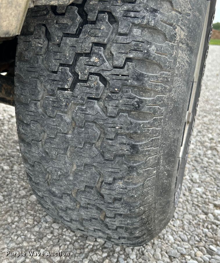 image for item OK9776 1989 GMC S15 Jimmy  SUV