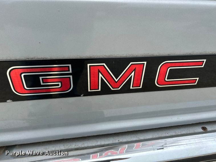 image for item OK9776 1989 GMC S15 Jimmy  SUV