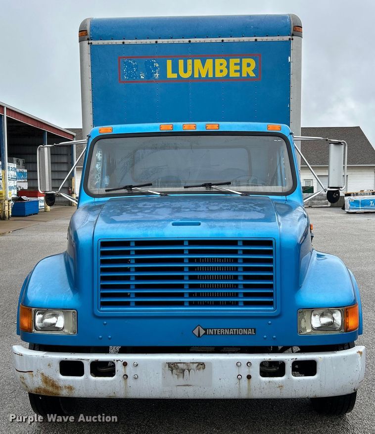 image for item OK9789 1997 International 4700  box truck