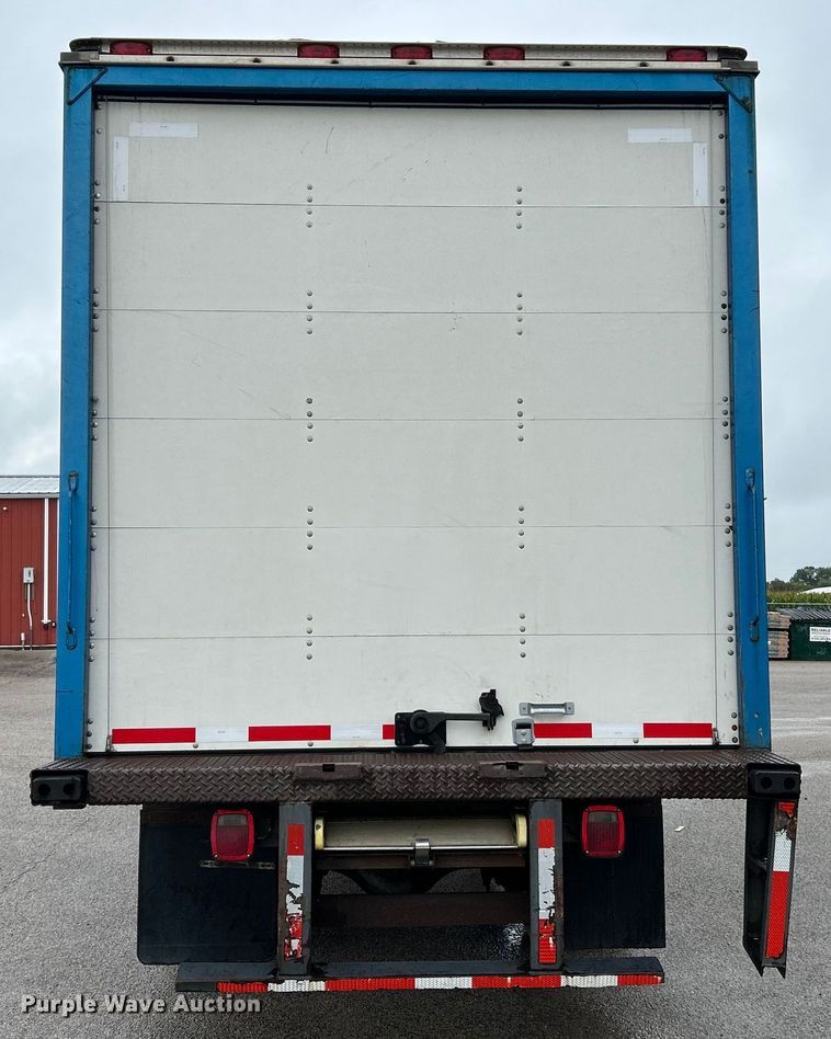 image for item OK9789 1997 International 4700  box truck