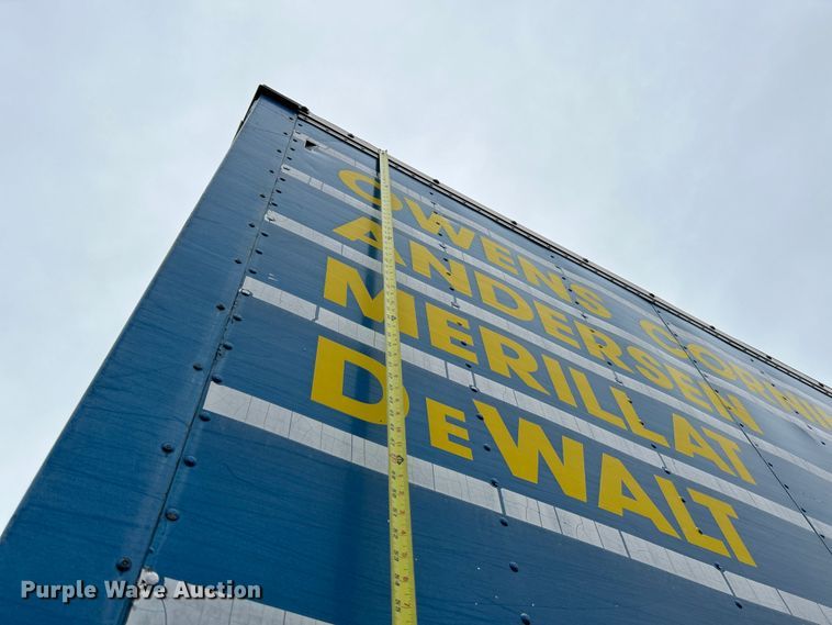 image for item OK9789 1997 International 4700  box truck