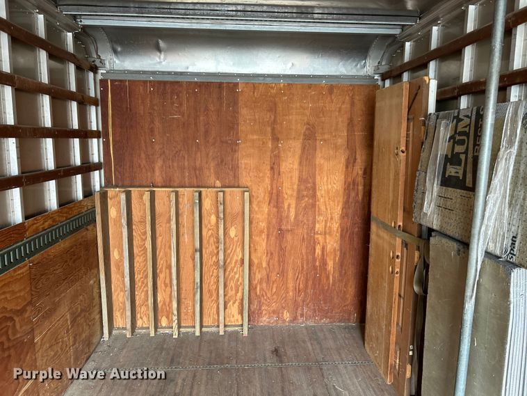 image for item OK9789 1997 International 4700  box truck