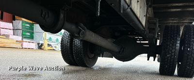 image for item OK9789 1997 International 4700  box truck