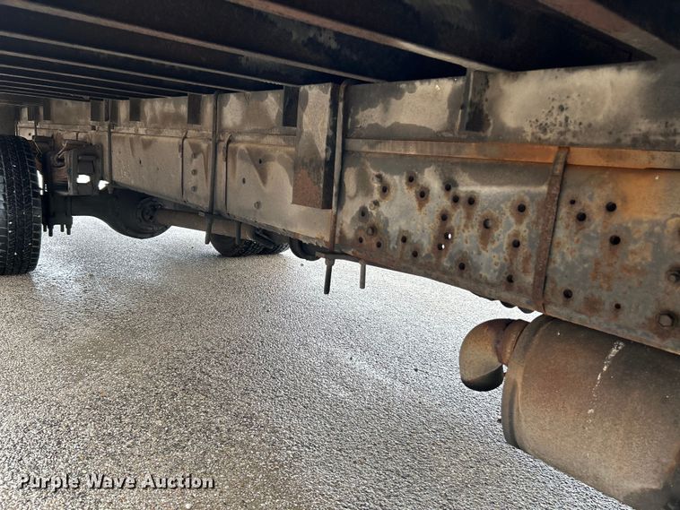 image for item OK9789 1997 International 4700  box truck