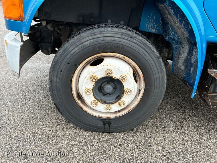 image for item OK9789 1997 International 4700  box truck