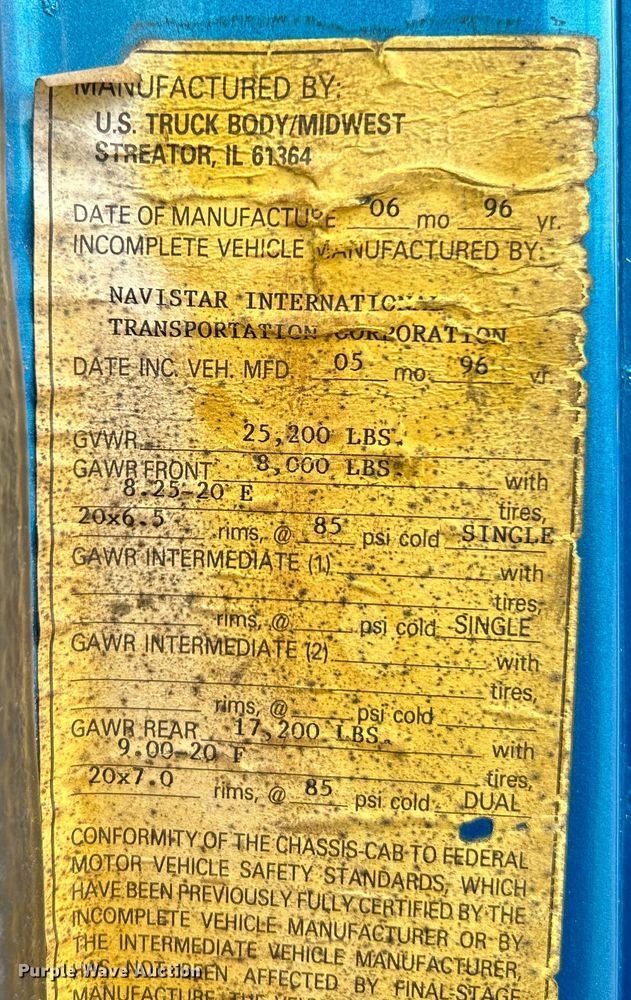 image for item OK9789 1997 International 4700  box truck