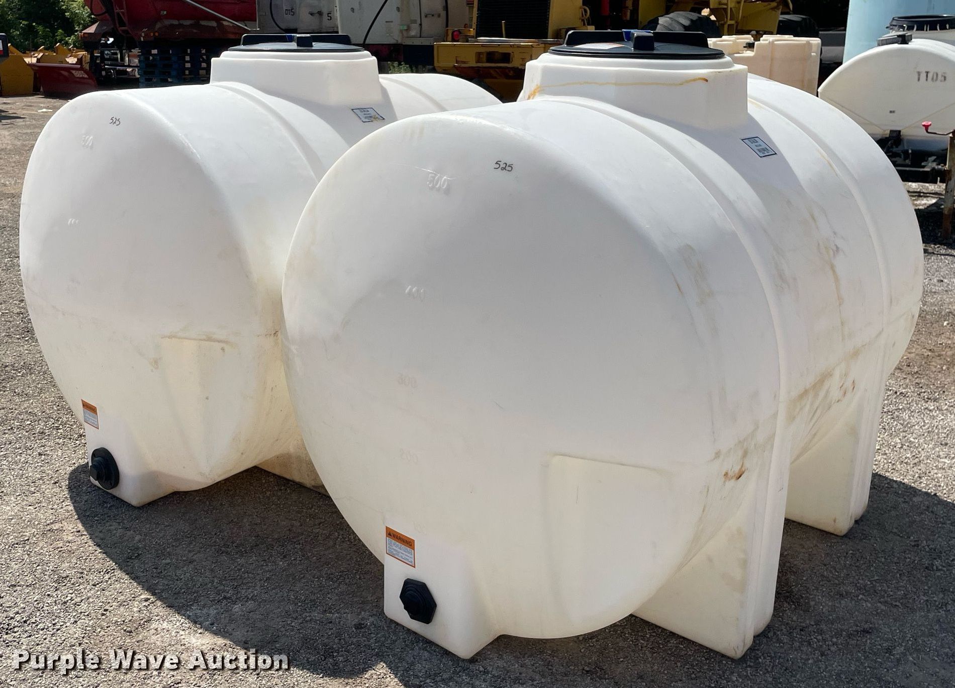 (2) 525 gallon poly tanks in Elgin, IL | Item DL3900 for sale | Purple Wave