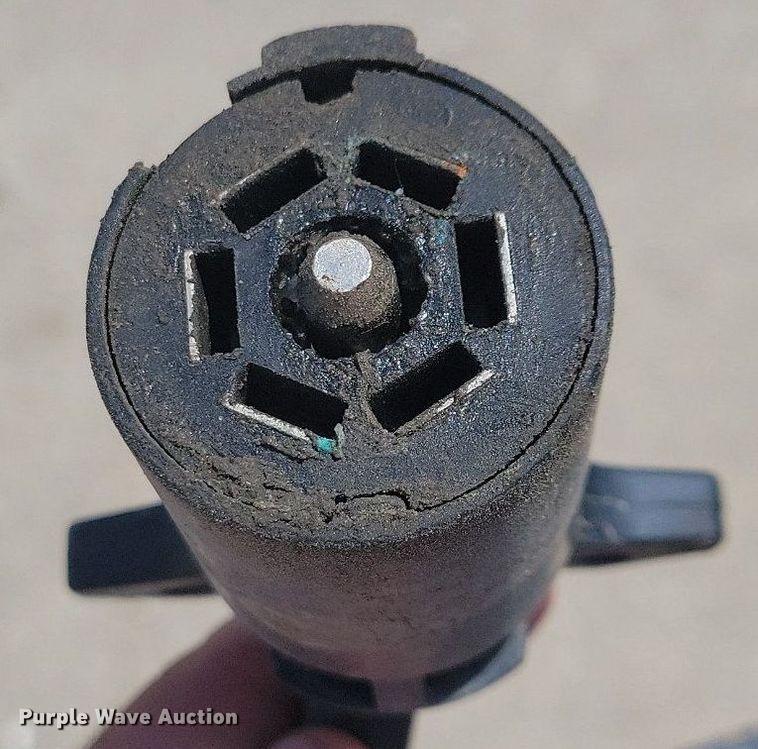 image for item DA7220 2011 Trailerman  equipment trailer