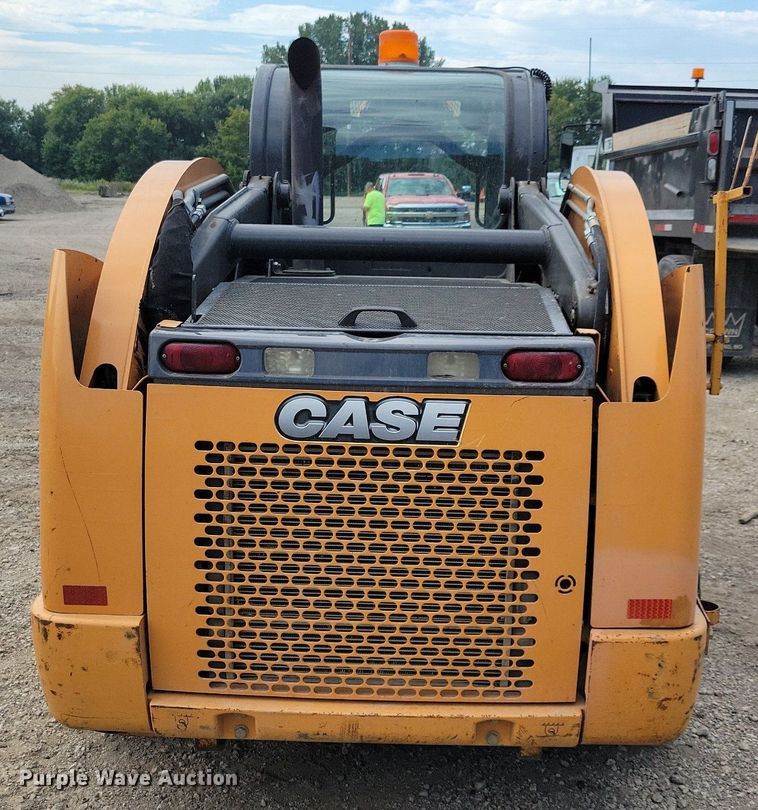 image for item DA7221 2014 Case SV300  skid steer loader