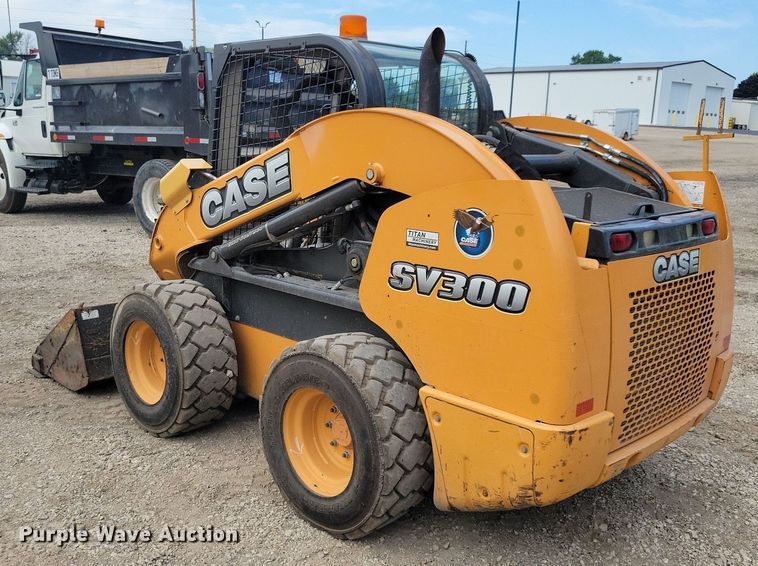 image for item DA7221 2014 Case SV300  skid steer loader