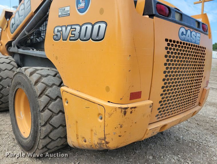 image for item DA7221 2014 Case SV300  skid steer loader