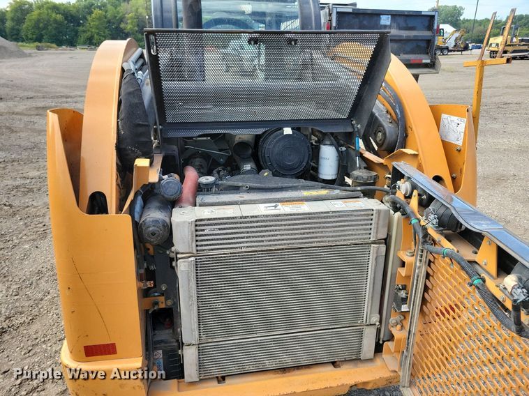 image for item DA7221 2014 Case SV300  skid steer loader