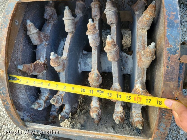 image for item DA7223 2015 Coneqtec Universal AP450HD  cold planer