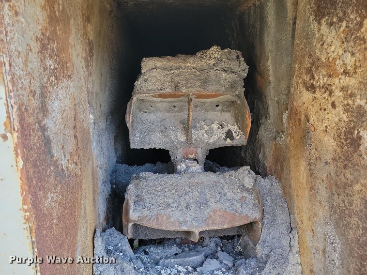 image for item DA7227 Bituma Stor  asphalt silo system