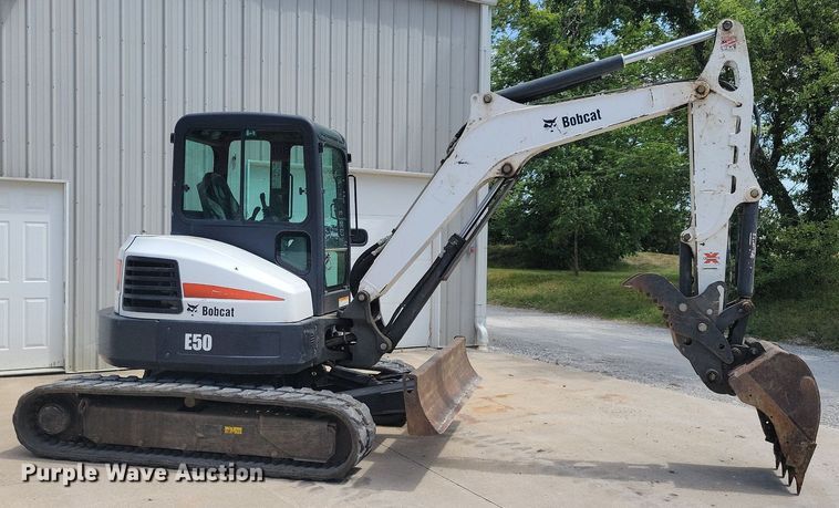 image for item DA7236 2013 Bobcat E50  mini excavator