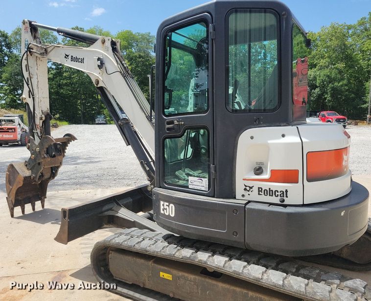 image for item DA7236 2013 Bobcat E50  mini excavator