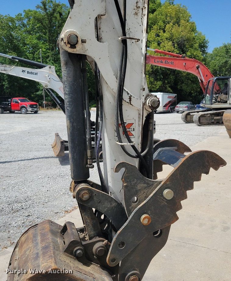 image for item DA7236 2013 Bobcat E50  mini excavator