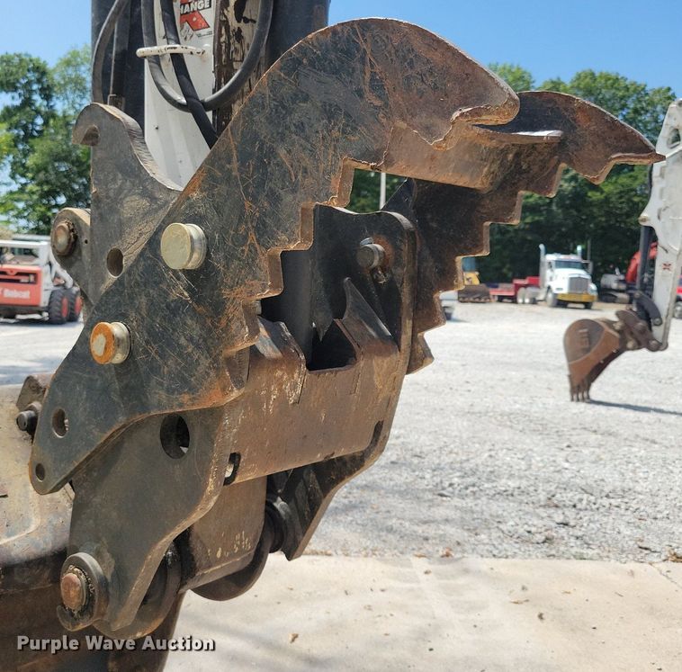 image for item DA7236 2013 Bobcat E50  mini excavator