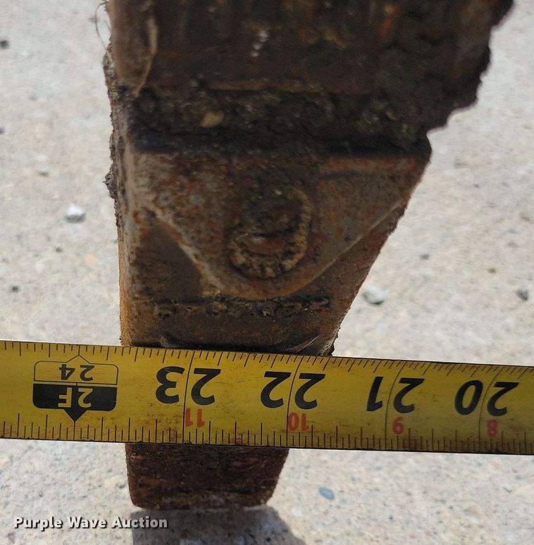 image for item DA7236 2013 Bobcat E50  mini excavator