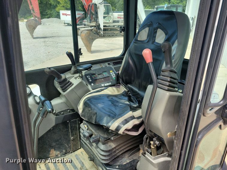 image for item DA7236 2013 Bobcat E50  mini excavator