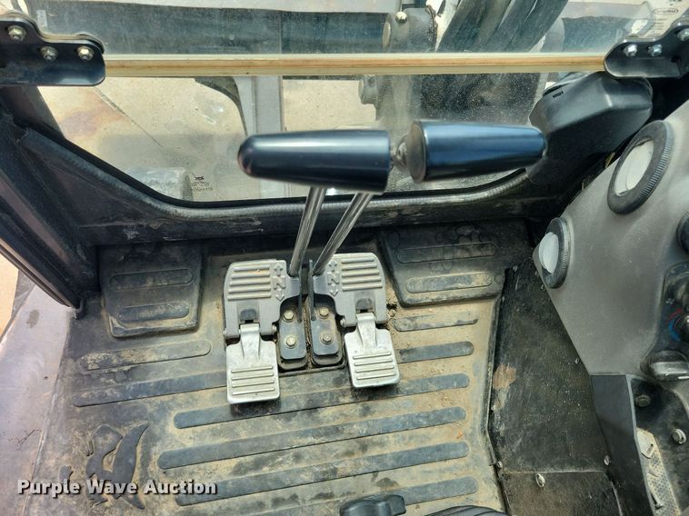 image for item DA7236 2013 Bobcat E50  mini excavator