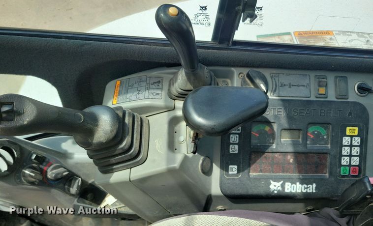 image for item DA7236 2013 Bobcat E50  mini excavator