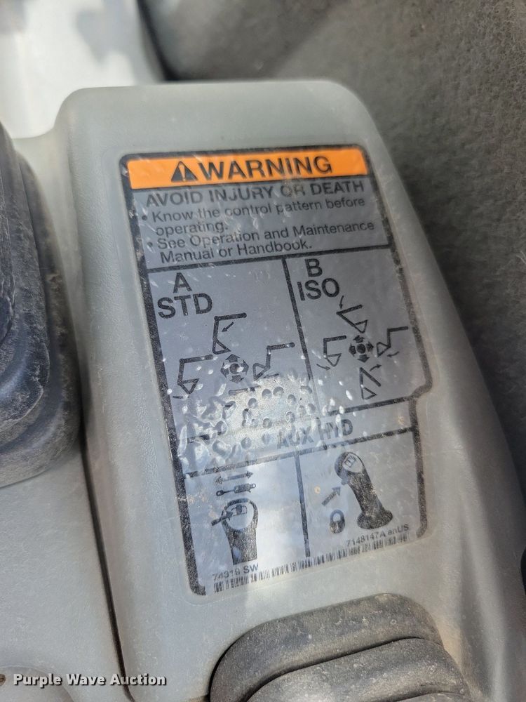 image for item DA7236 2013 Bobcat E50  mini excavator