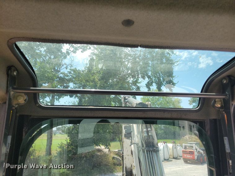 image for item DA7236 2013 Bobcat E50  mini excavator