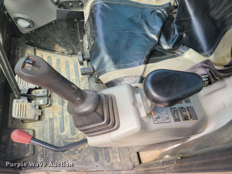 image for item DA7236 2013 Bobcat E50  mini excavator