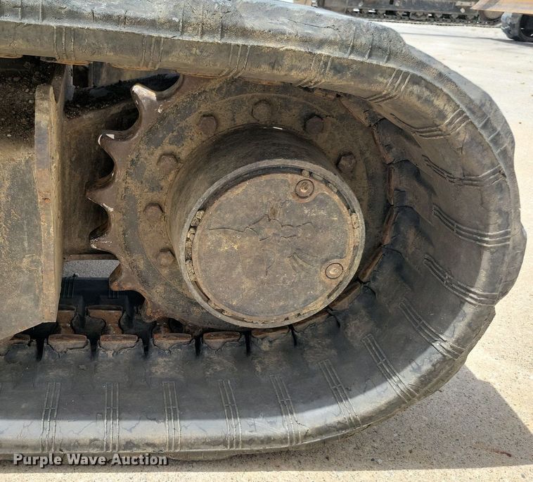 image for item DA7236 2013 Bobcat E50  mini excavator