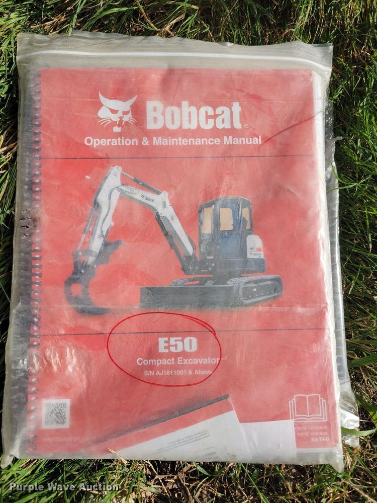 image for item DA7236 2013 Bobcat E50  mini excavator