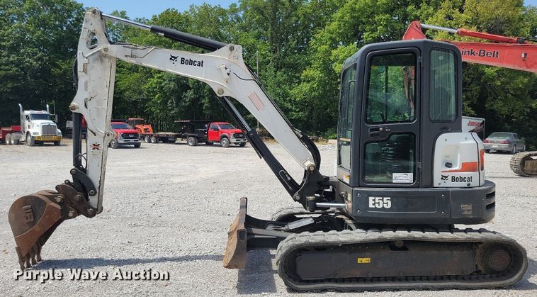 image for item DA7237 2015 Bobcat E55  mini excavator