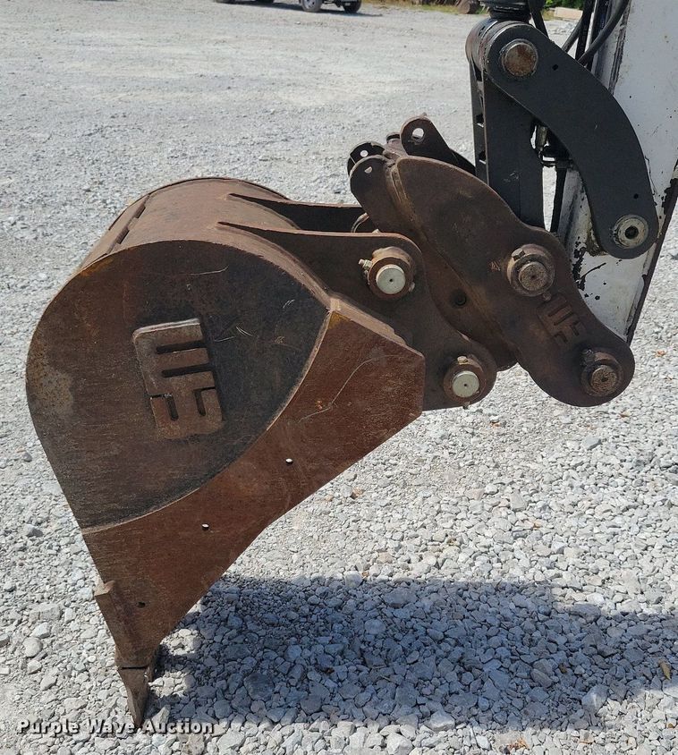 image for item DA7237 2015 Bobcat E55  mini excavator