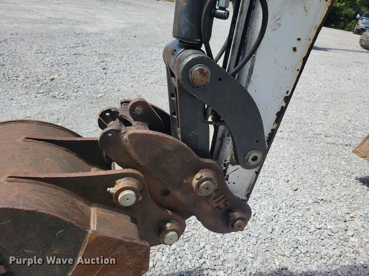 image for item DA7237 2015 Bobcat E55  mini excavator