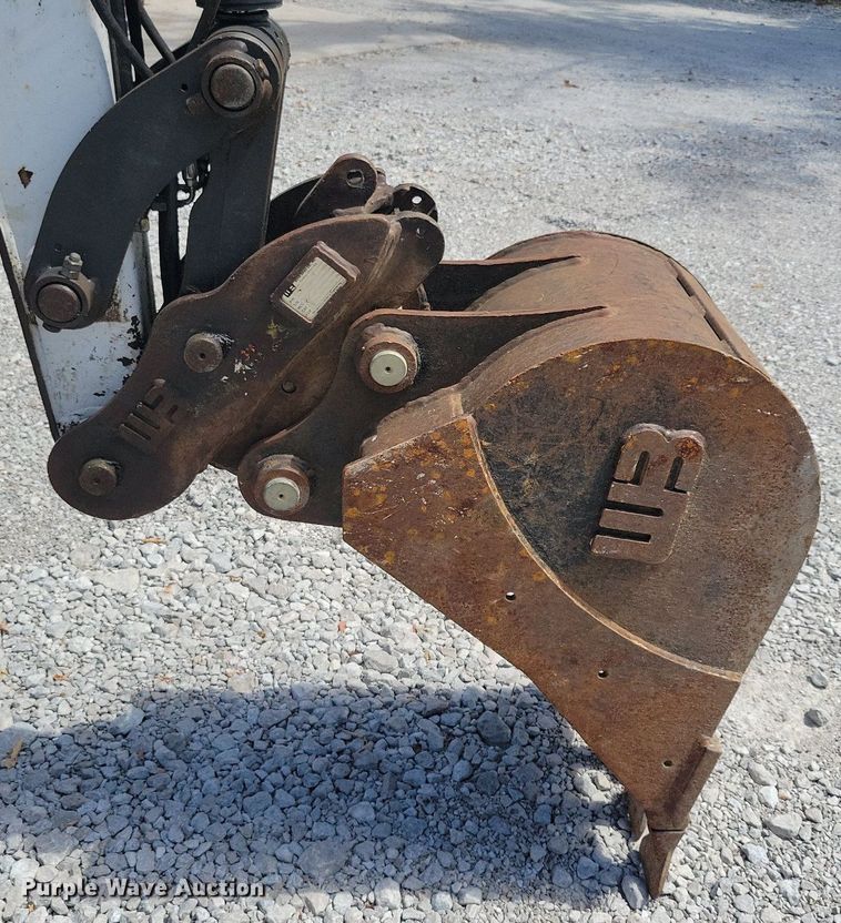 image for item DA7237 2015 Bobcat E55  mini excavator