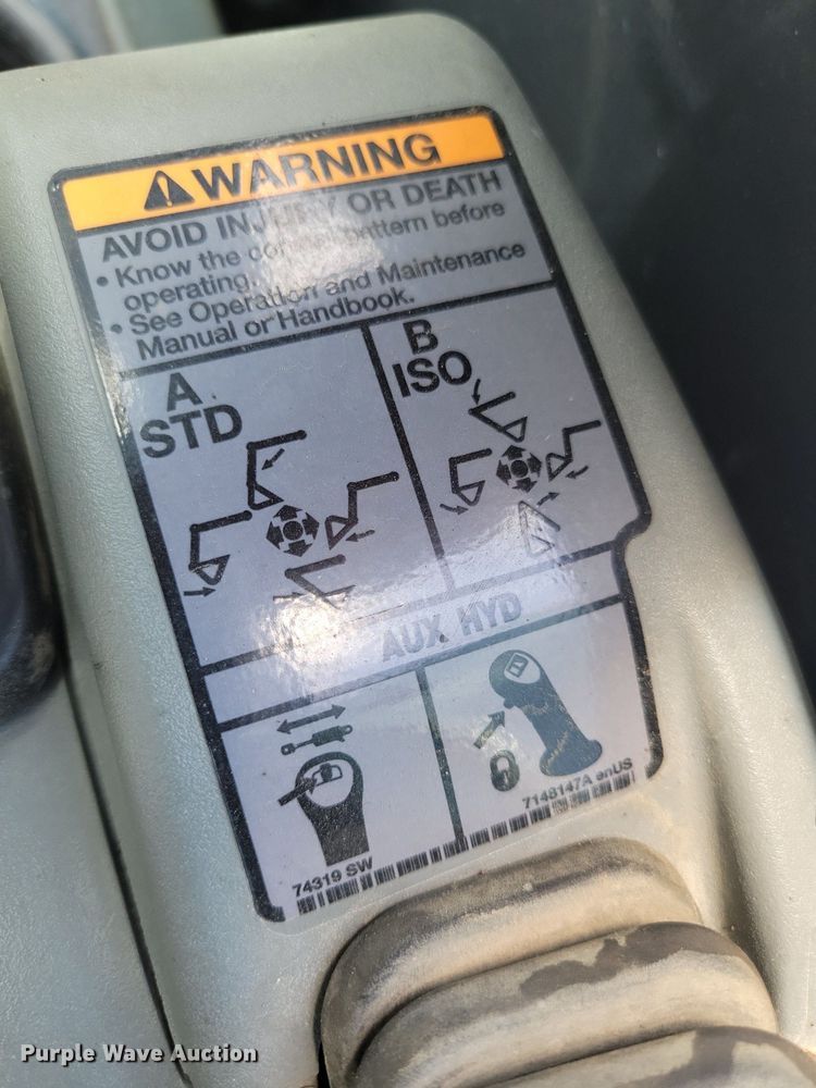 image for item DA7237 2015 Bobcat E55  mini excavator